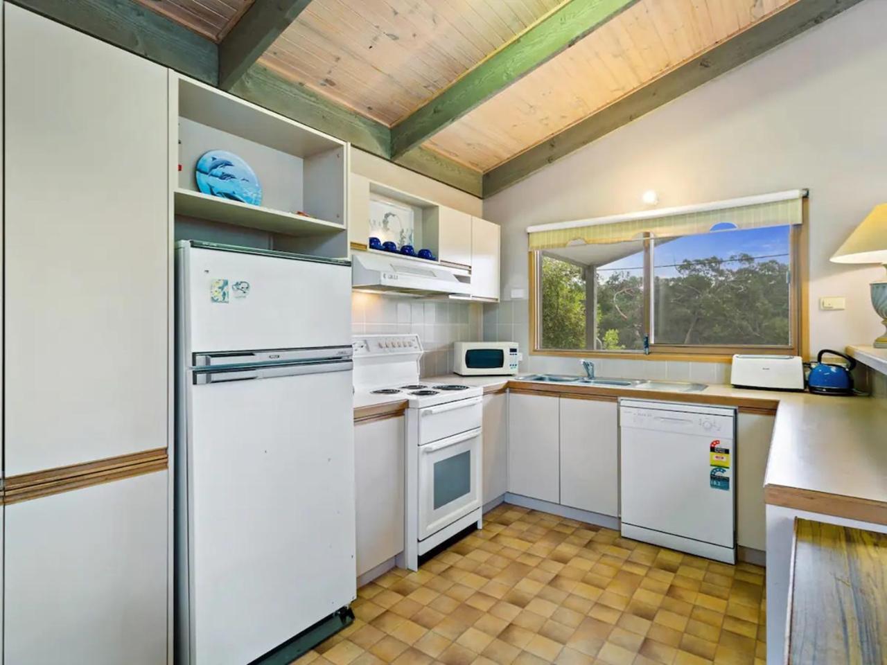 Anglesea'S Hidden Riverside Gem By Ready Set Stay 外观 照片